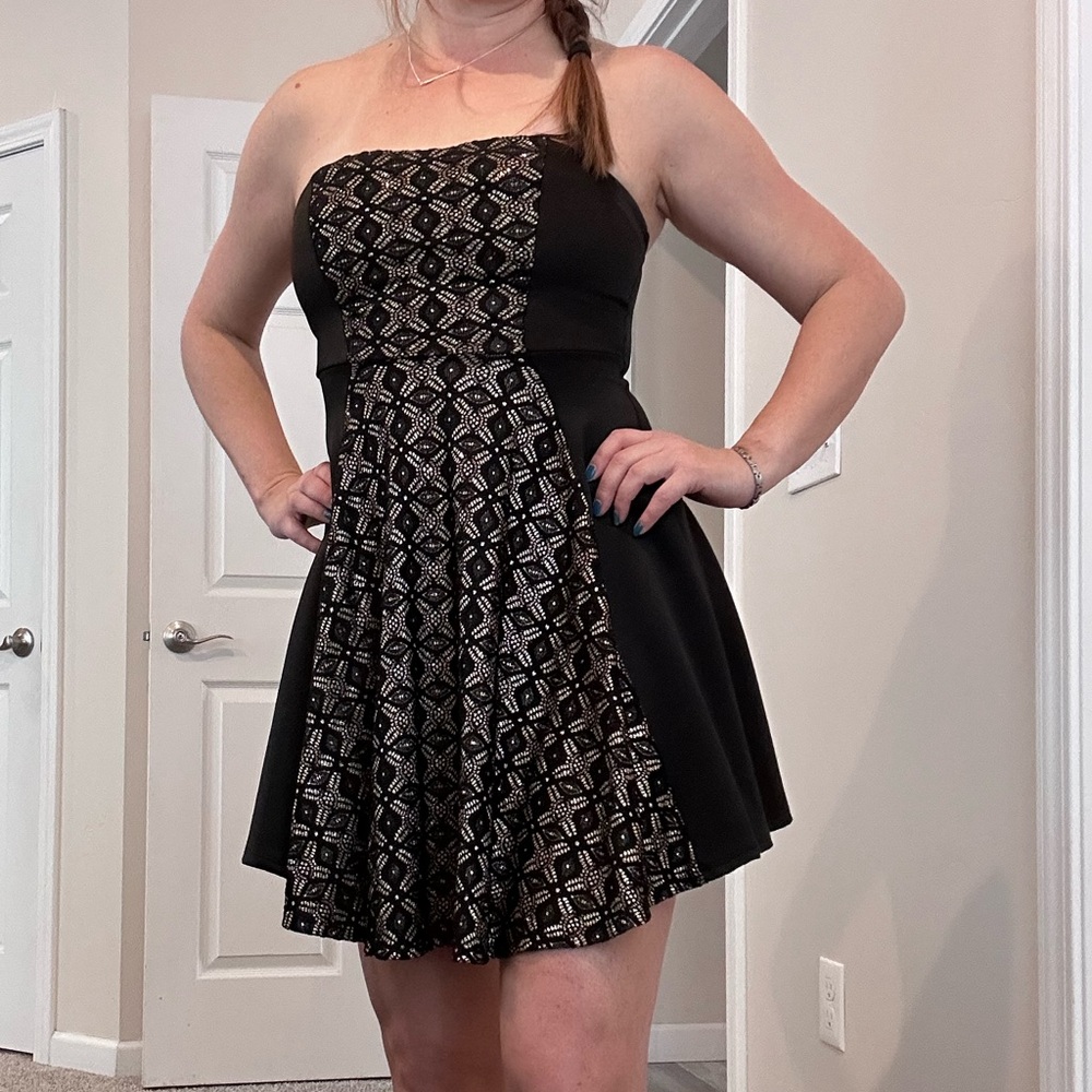 Black and Gold Strapless A-line Cocktail Dress